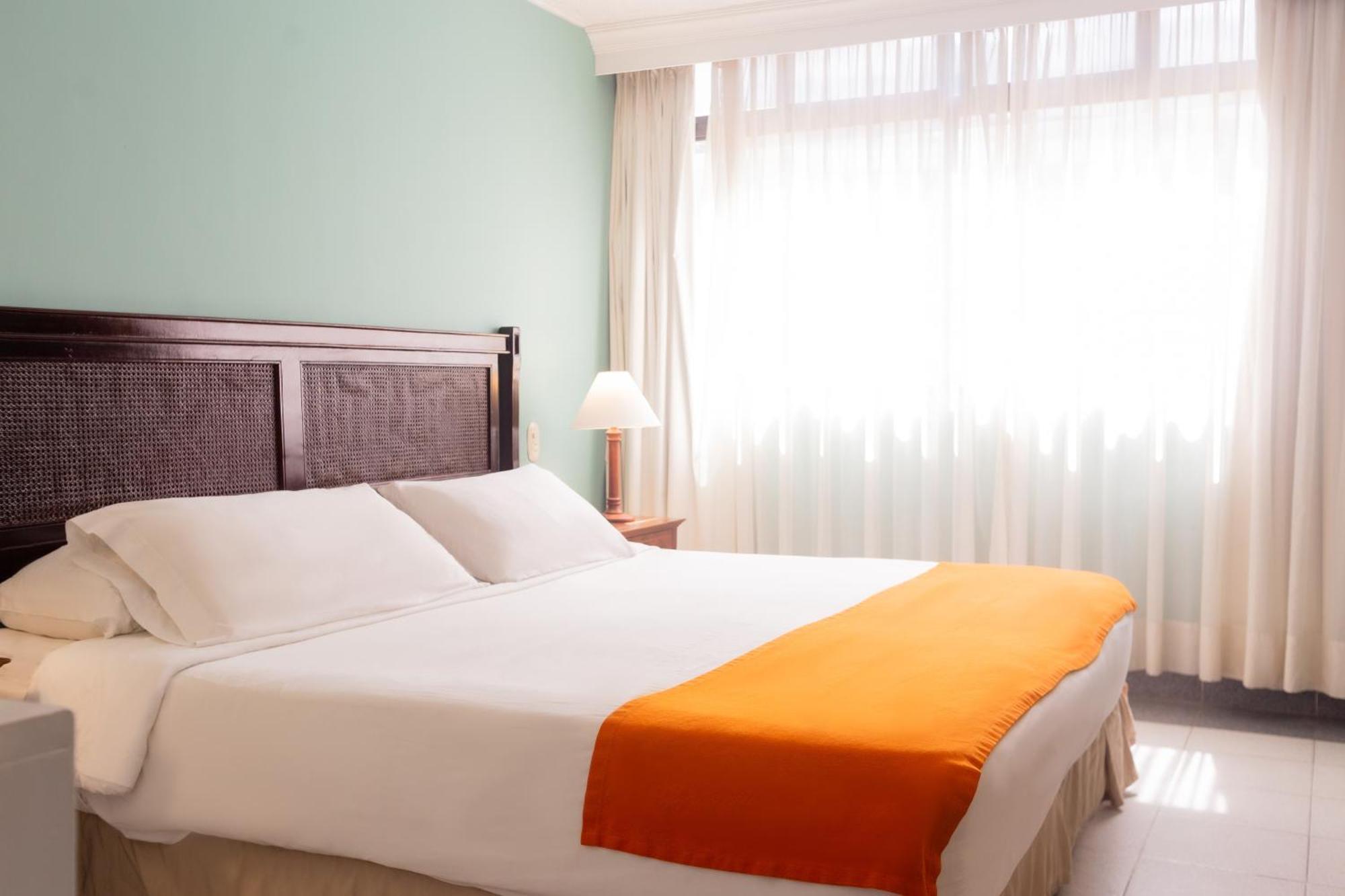 Hotel Faranda Express Puerta Del Sol Barranquilla, A Member Of Radisson Individuals Barranquilla  Eksteriør bilde