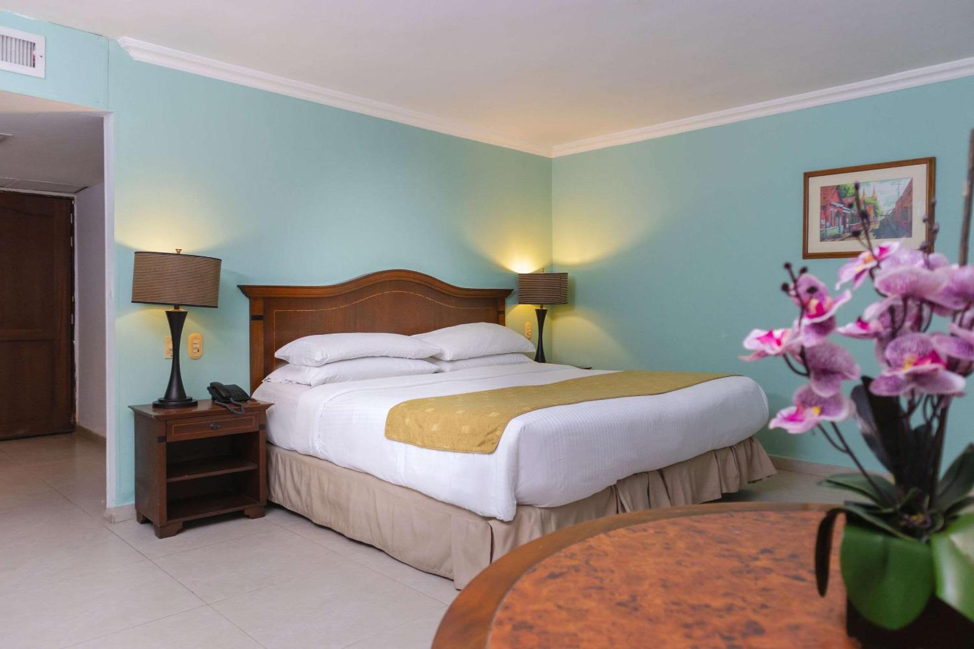 Hotel Faranda Express Puerta Del Sol Barranquilla, A Member Of Radisson Individuals Barranquilla  Eksteriør bilde